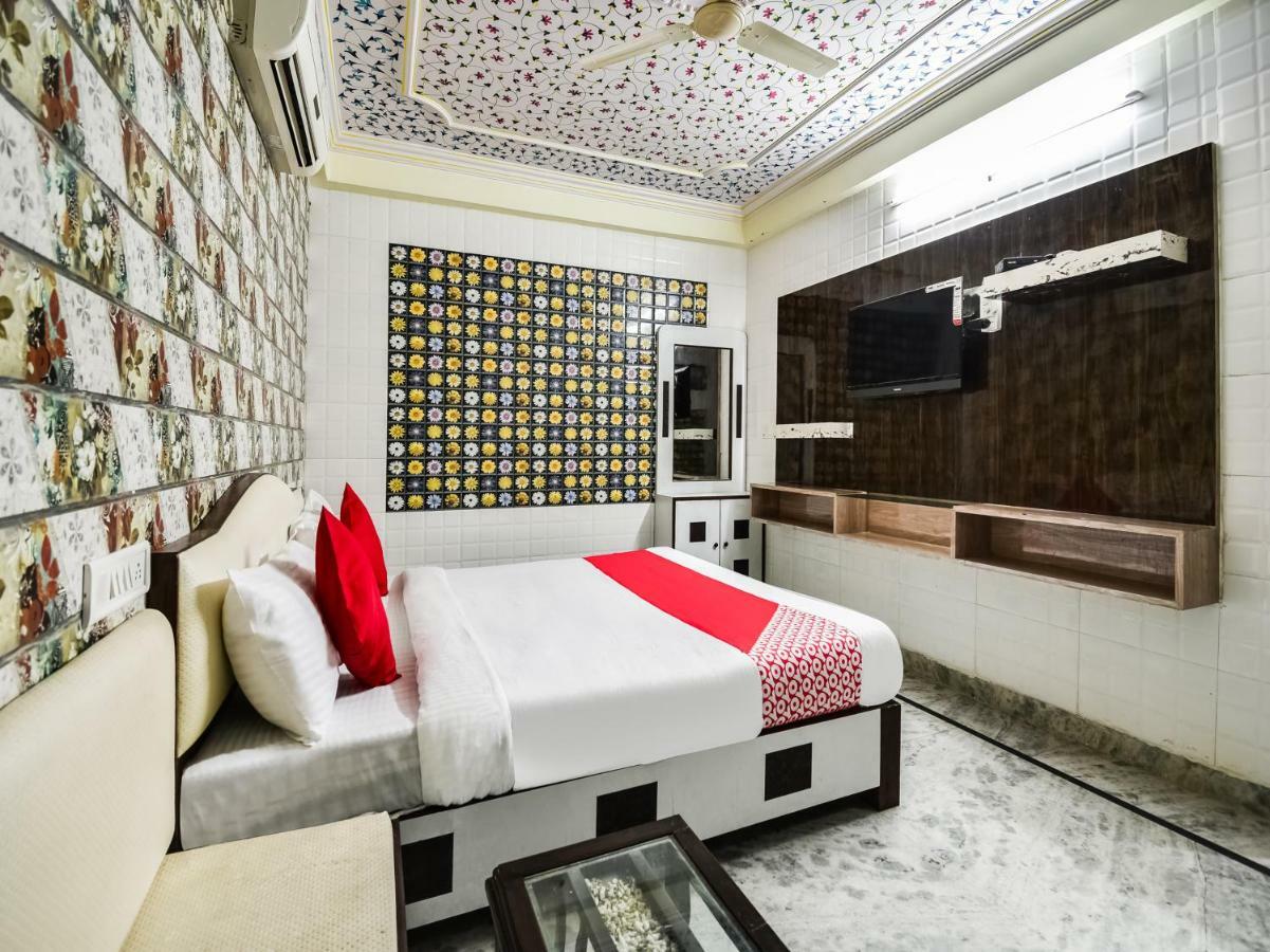 Oyo 48665 Kesar Palace Amer Exterior foto